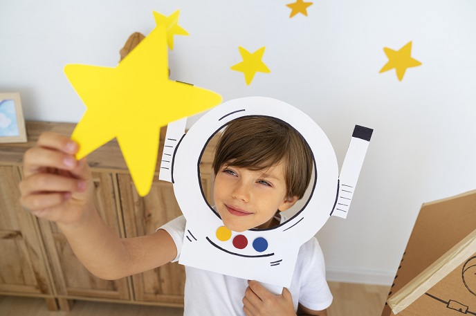 Подарки детям ко Дню космонавтики