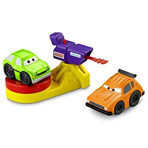 Imaginext disneypixar cars 2 vehicle and accessory pack - grem, acer and spy camera