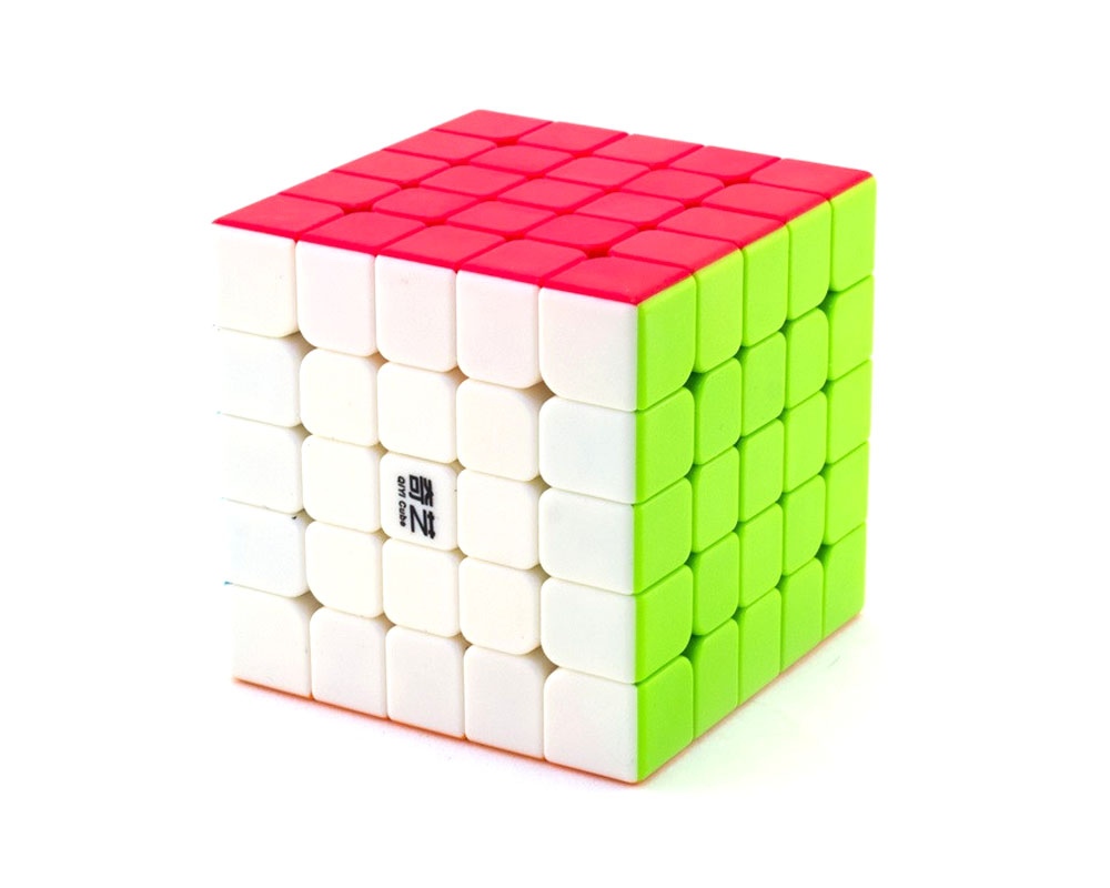 Кубик-рубика в коробке
