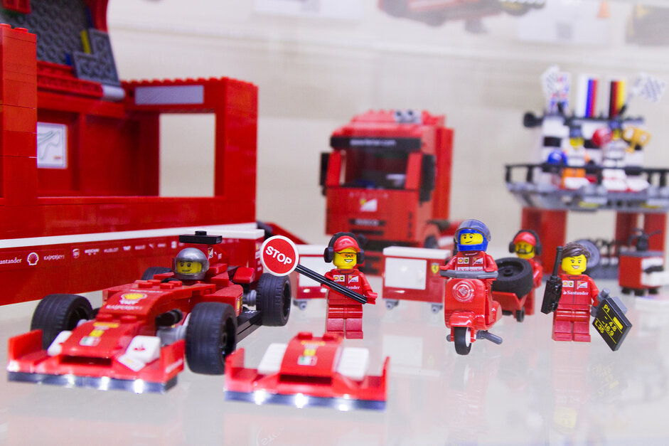 Деревянные игрушки LEGO Деревянные игрушки LEGO