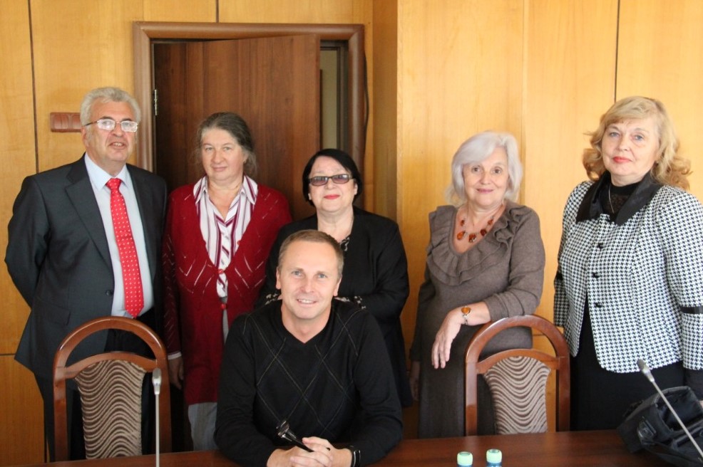 Малхасьян Елена Малхасьян Елена