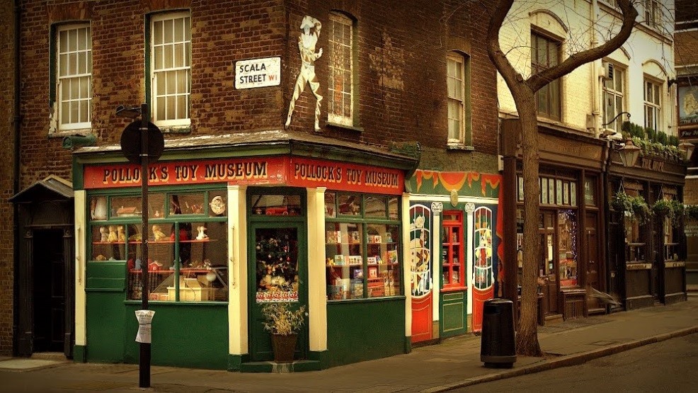 Музей игрушек Поллока в Лондоне
