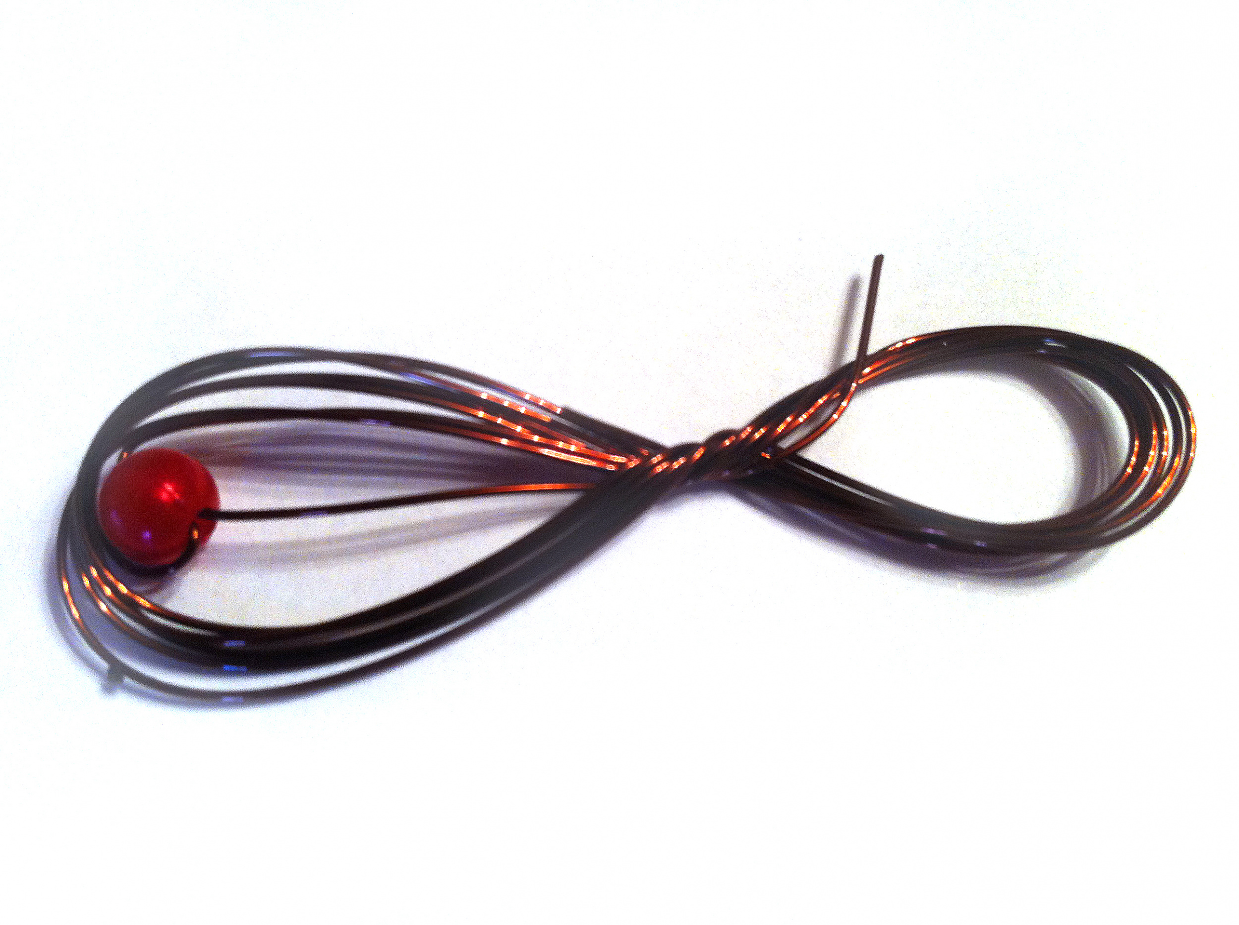 No.1 твёрдая основа для плетения - проволока с проплетённой красной бусиной.JPG