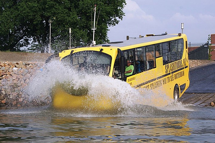 slide_splash_tours_rotterdam_72dpi_1280x701px_e.jpg slide_splash_tours_rotterdam_72dpi_1280x701px_e.jpg