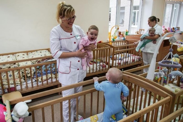 Ясли для детей от двух месяцев до трёх лет Ясли для детей от двух месяцев до трёх лет