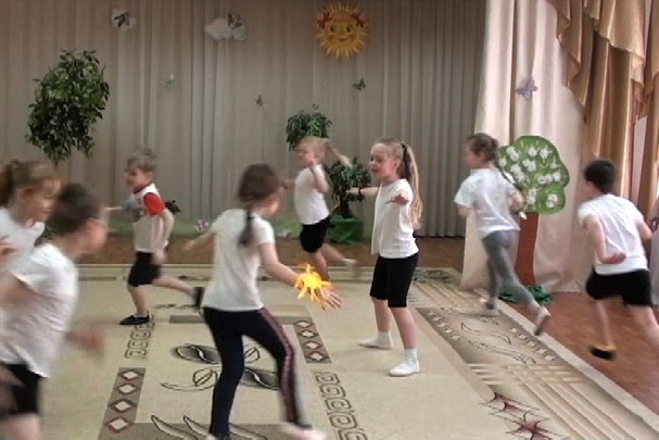 Игра для развития двигательной и социально-коммуникативной компетентности дошкольников Игра для развития двигательной и социально-коммуникативной компетентности дошкольников