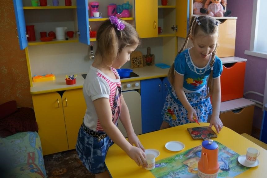 УГОЛОК ДЕВОЧЕК (3).JPG УГОЛОК ДЕВОЧЕК (3).JPG