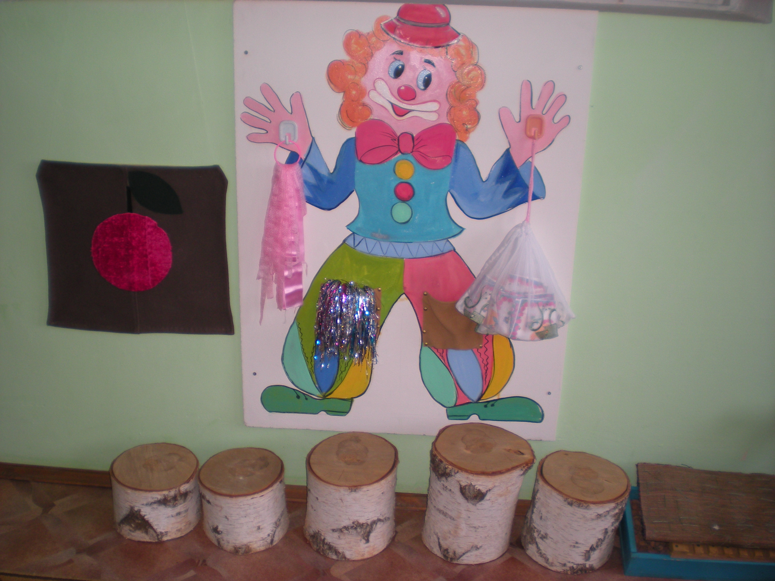 сп. уголок в яслях.jpg сп. уголок в яслях.jpg