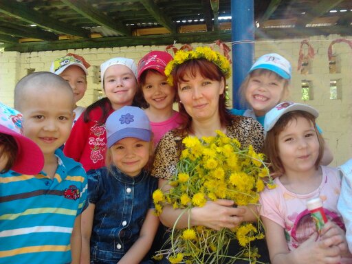 Янбердина Лилия Раисовна с детьми Янбердина Лилия Раисовна с детьми