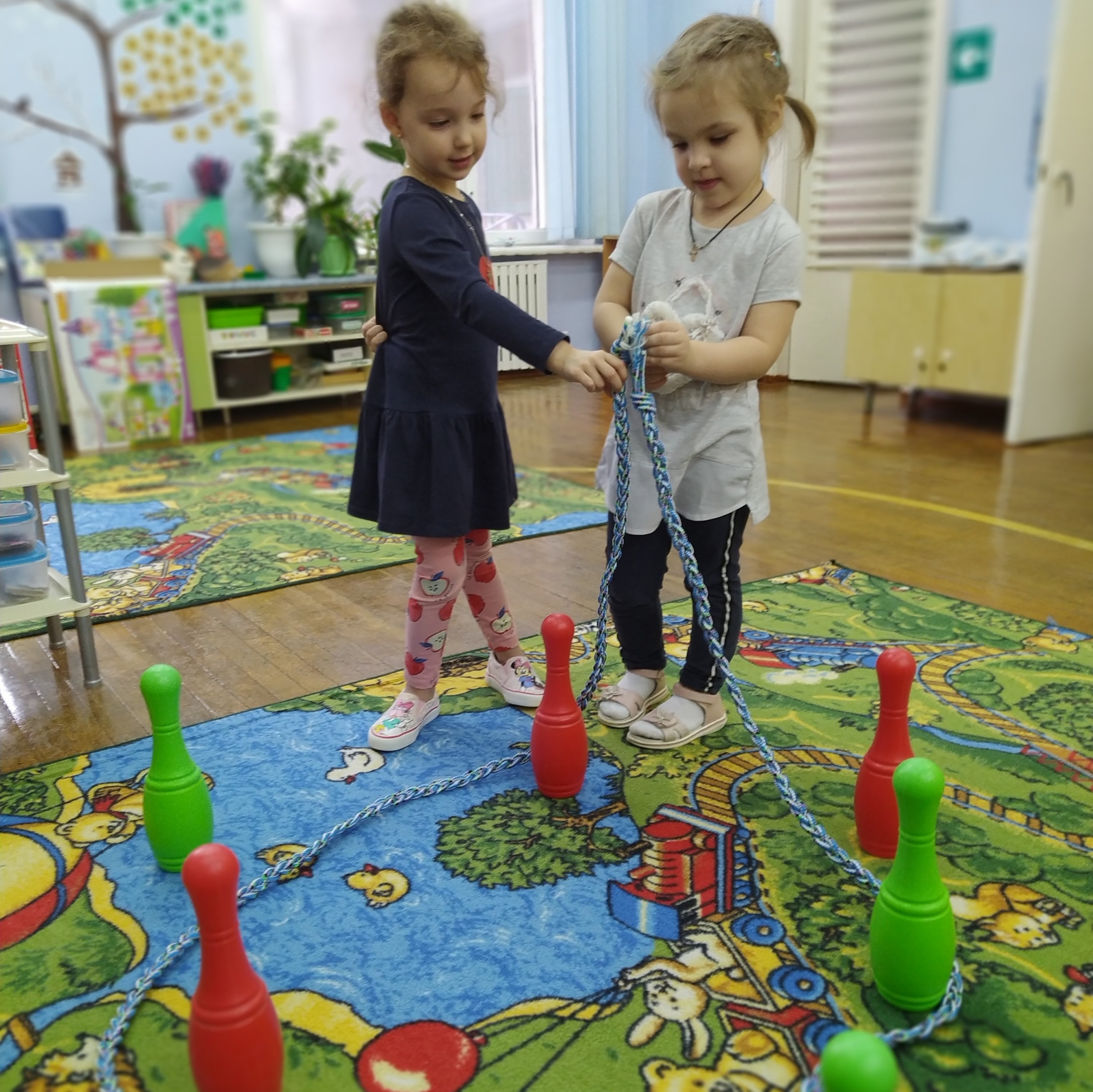 Игра «Кто быстрее» Игра «Кто быстрее»
