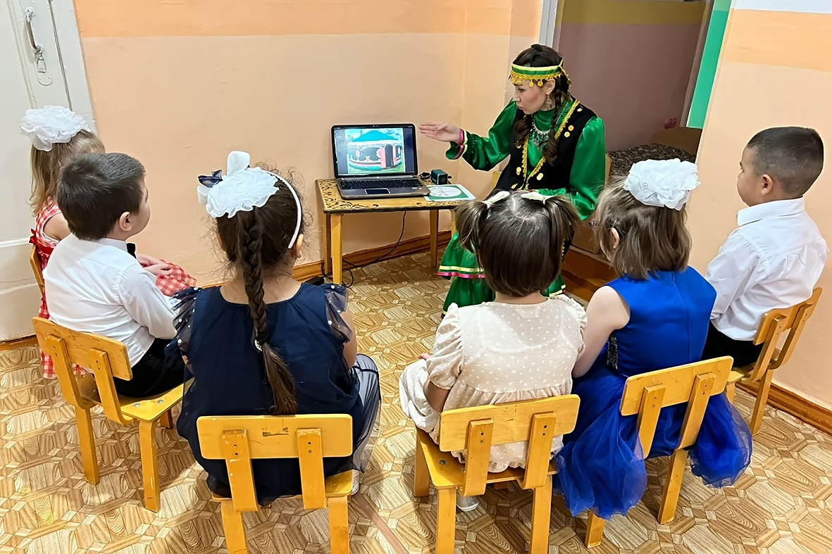 Экскурсовод Экскурсовод