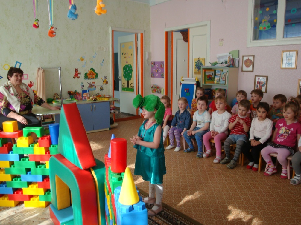 Нам сказка дружить помогает Нам сказка дружить помогает