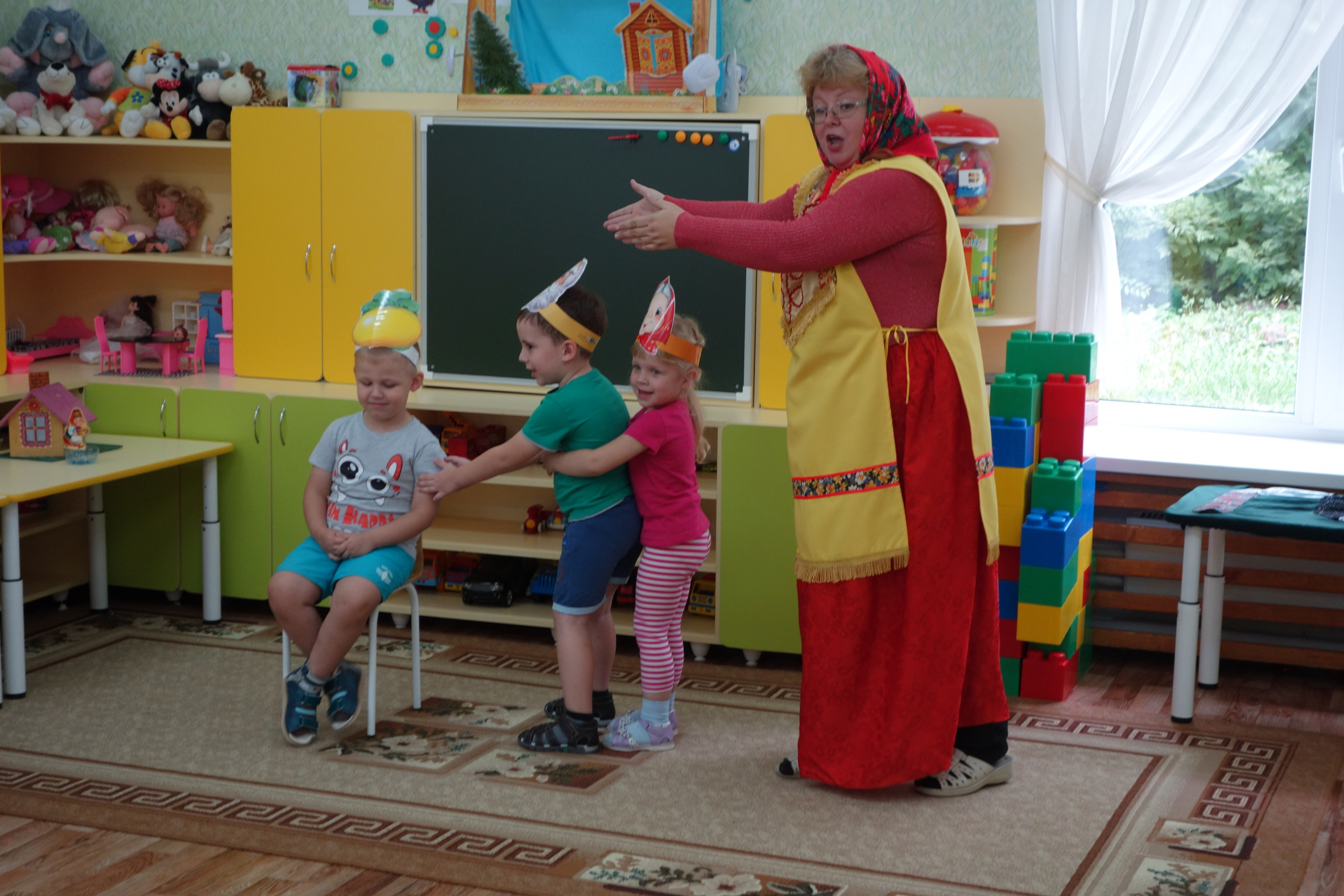 Игра в детском саду Игра в детском саду