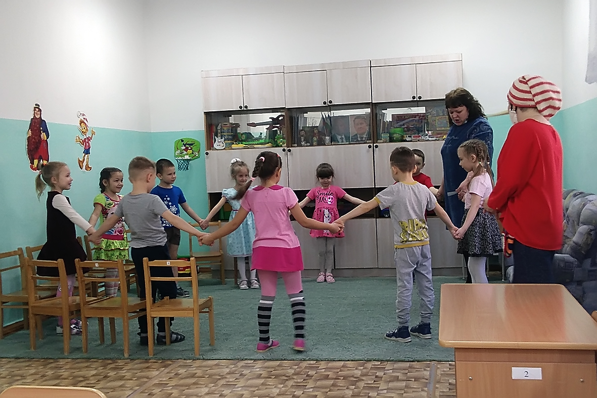 Помогаем Буратино сделать подарок для Мальвины Помогаем Буратино сделать подарок для Мальвины