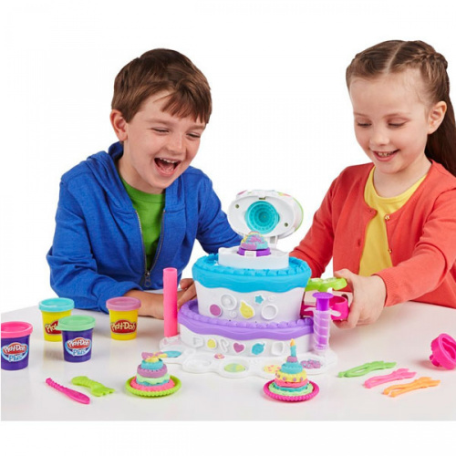 Игровой набор Play-Doh «Праздничный торт»