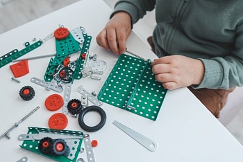 Что можно построить из металлического конструктора? Что можно построить из металлического конструктора?