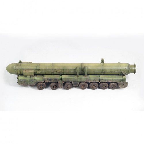 Сборная модель «Российский ракетный комплекс стратегического назначения «Тополь»