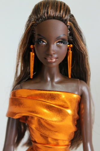Кукла Барби сияние города бронзовое платье 