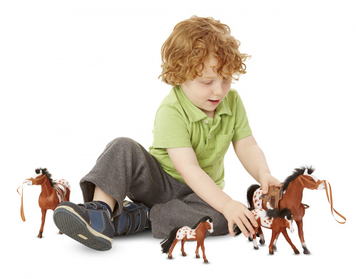Игровой набор «Семейка лошадей» из серии классические игрушки